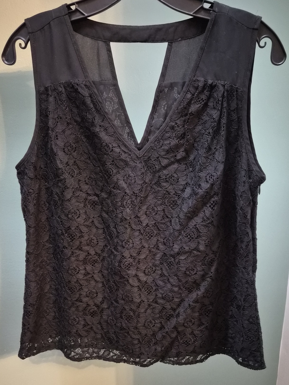 Laundry By Shelli Segal Black Lace V-Neck Camisole